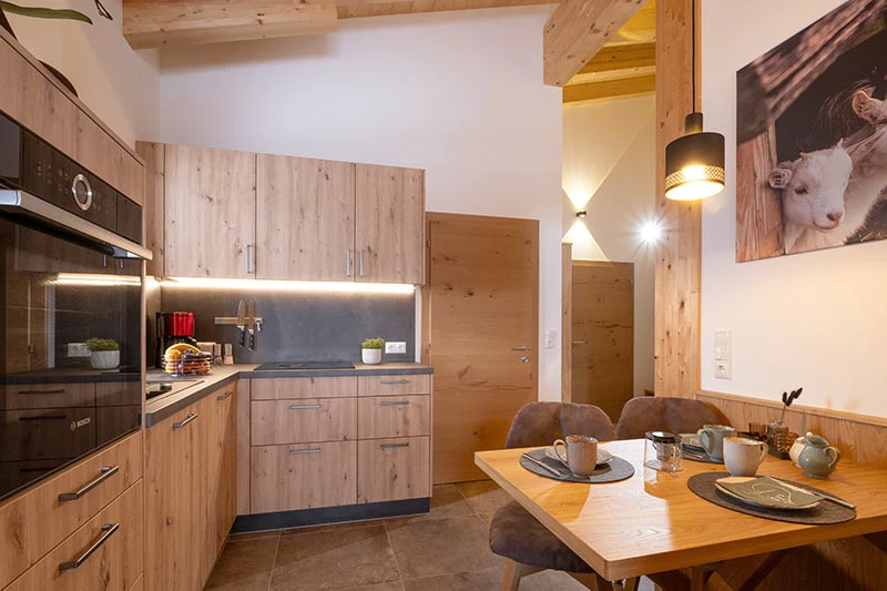Zimmer Pölven Wohnraum Küche